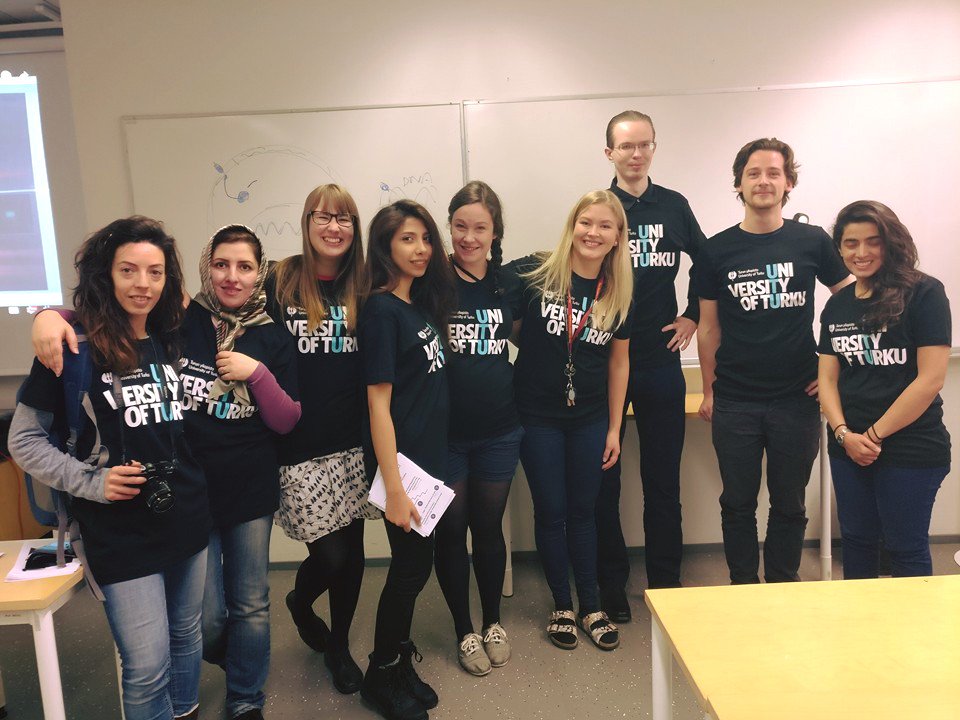 turkubioimaging's tweet photo. Our amazing team at #ResearchersNight #TutkijoidenYö tonight. Thank you all again! #imagingrocks @UniTurku @aboakademi https://t.co/MgUzWQnRjd