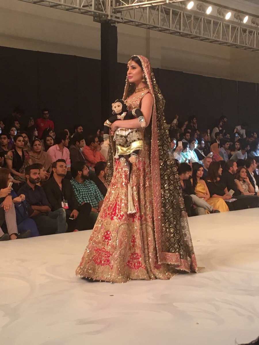 SyedMudabbirRiz's tweet image. PFDC day 3 #travelistapk #destinationspk #PFDC2016 #Plbw2016