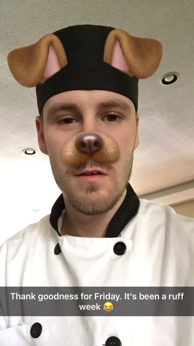 jadeeskrick's tweet photo. #FridayFeeling #friday #weekend #cook #snapchat #basic #slowday https://t.co/D9Q80tdJkz