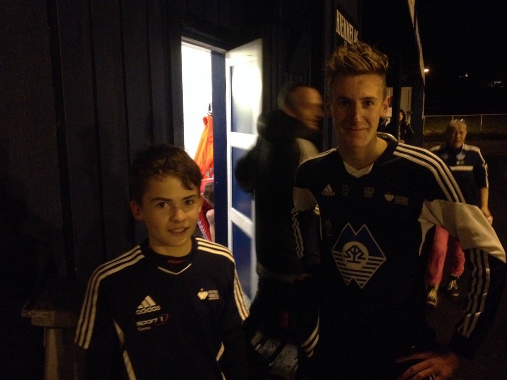 Stenødegård og Eik.