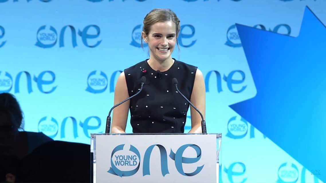 EmWatsonSpain's tweet photo. Fotos de Emma dando su discurso sobre la igualdad de género en Ottawa. #HeForShe https://t.co/5xlHiXo406