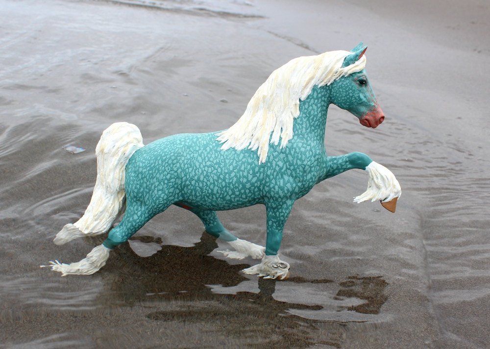 lupagreenwolf's tweet photo. Pssst--got some painted ponies that need new homes at https://t.co/ETmpek5P8d! #Breyer #Breyerhorse #Breyermodel #Breyercustom https://t.co/cPLokQIeCM
