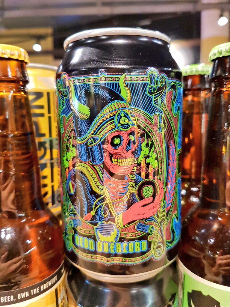 CraftyMongers's tweet photo. Beautiful can from @brewdog for their mango chili IPA. #neonoverlord. Yet to try it but have heard "interesting" feedback. https://t.co/eZd8edj03y