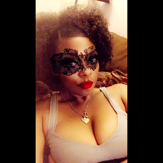 Snapchat Chronicles!! 😜 https://t.co/B6fs33hexY