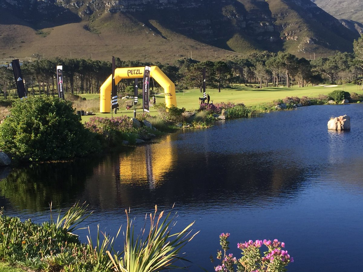CTRunCo's tweet image. How is this for a start line view? @HermanusOnline @HermanusTourism @HermanusGolf  #Wolfpacktrails race starts 7pm