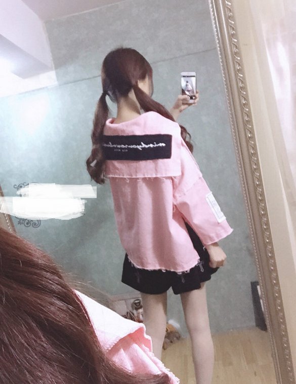 mooncomb09shop's tweet image. 펑크펑크 분홍분홍 세라세라한 옷이에요!
가슴부분 코르셋으로 여미는 디테일도 마음에 들어요:D