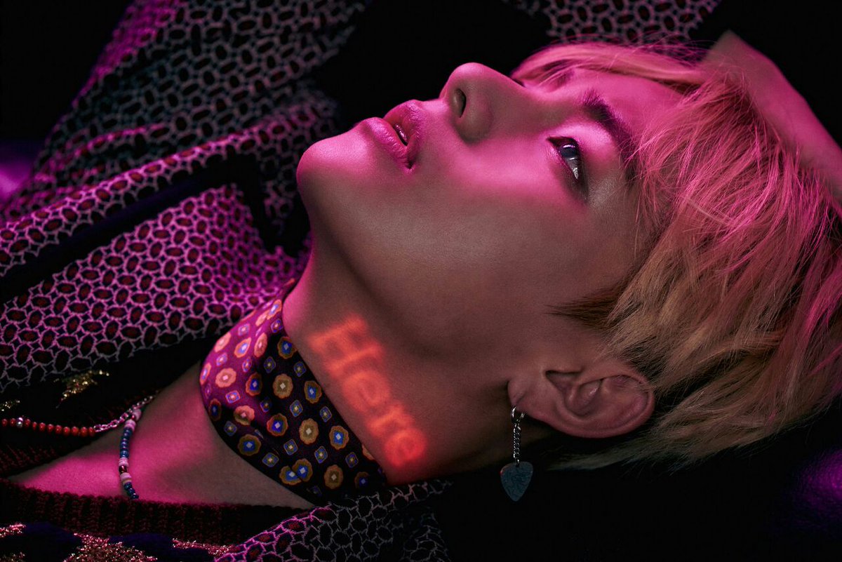 WACHA_D_BANGTAN's tweet photo. #방탄소년단 #BTS #WINGS Concept Photo 3 
UN MINUTO DE SILENCIO PARA LAS TEAHYUNG BIASED... https://t.co/Es5wCPb9Ur