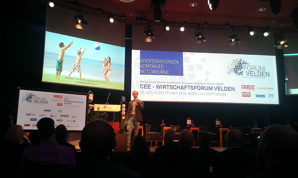 Saphium's tweet photo. Pitching finals are ongoing @forumvelden . #bioplastic #startups #synbio https://t.co/KtsTTiLhpk