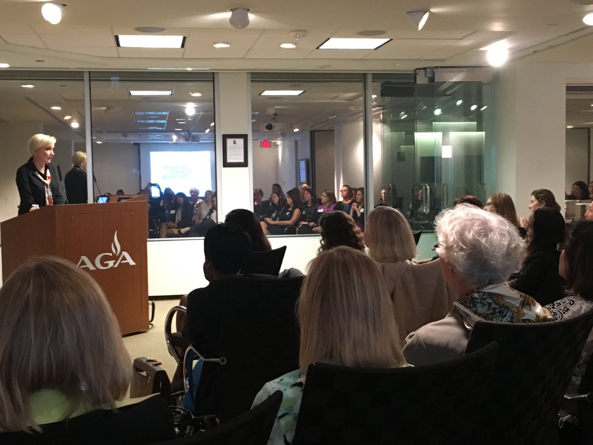 WEN_DC's tweet photo. Thank you to @aga_naturalgas, @morningmika, & to all who attended our book signing & conversation last night! #WENDC #KnowYourValue https://t.co/r2HNgv7IWy