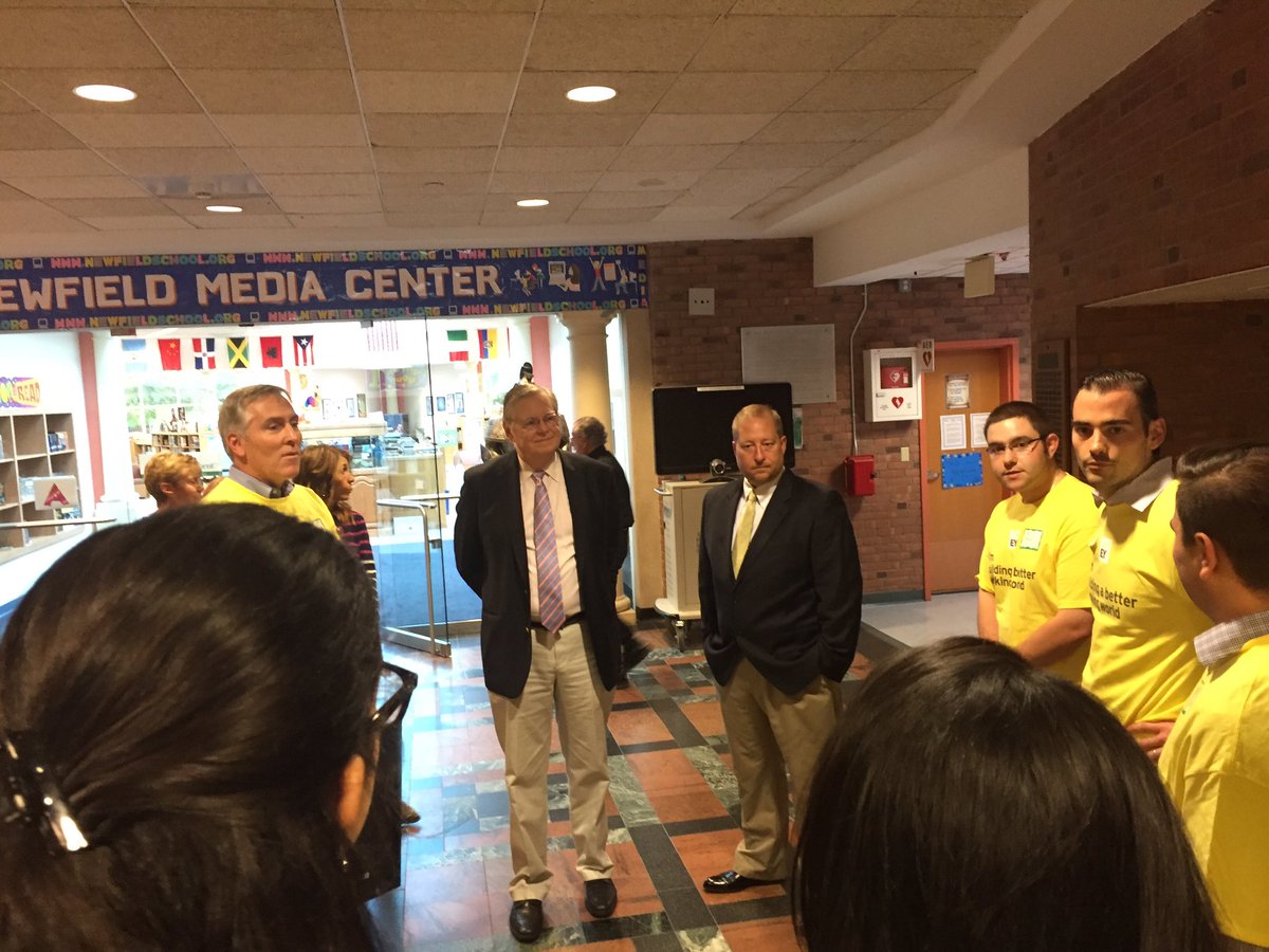 #EY and <a href="/stamfordmayor/">David Martin</a> talking #EYCONNECTDAY and how it feels to give back