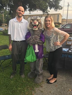 LifewayCares's tweet photo. Doing our part at the Southern Brazoria County Suicide Prevention Event #lifewaycares #enthusiasticrecovery #alternativepeergroup https://t.co/fWfd8mRw18