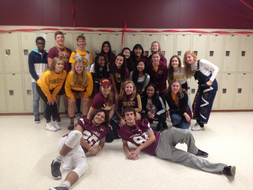 MsStilesPsych's tweet image. Only AP psychology students get this excited to take a test! #Homecoming #DressedForSucces #PositiveCorrelation 💛❤️