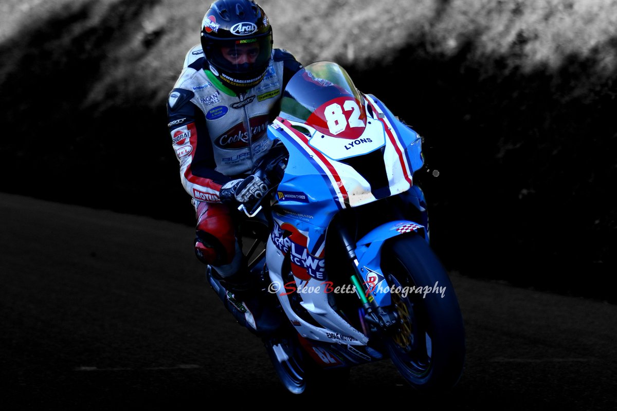 <a href="/dereksheils82/">Derek Sheils</a> Gold Cup <a href="/Auto66Racing/">Olivers Mount Racing</a>