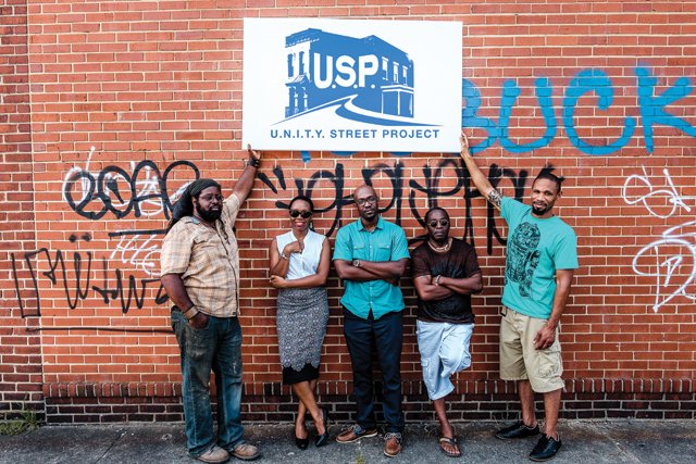 WordsByWillis's tweet image. See the @UNITYStProject #JacksonWard mural artists in action at the 2nd St. Festival tomorrow: richmondmagazine.com/arts-entertain… @VentureRVA #RVA