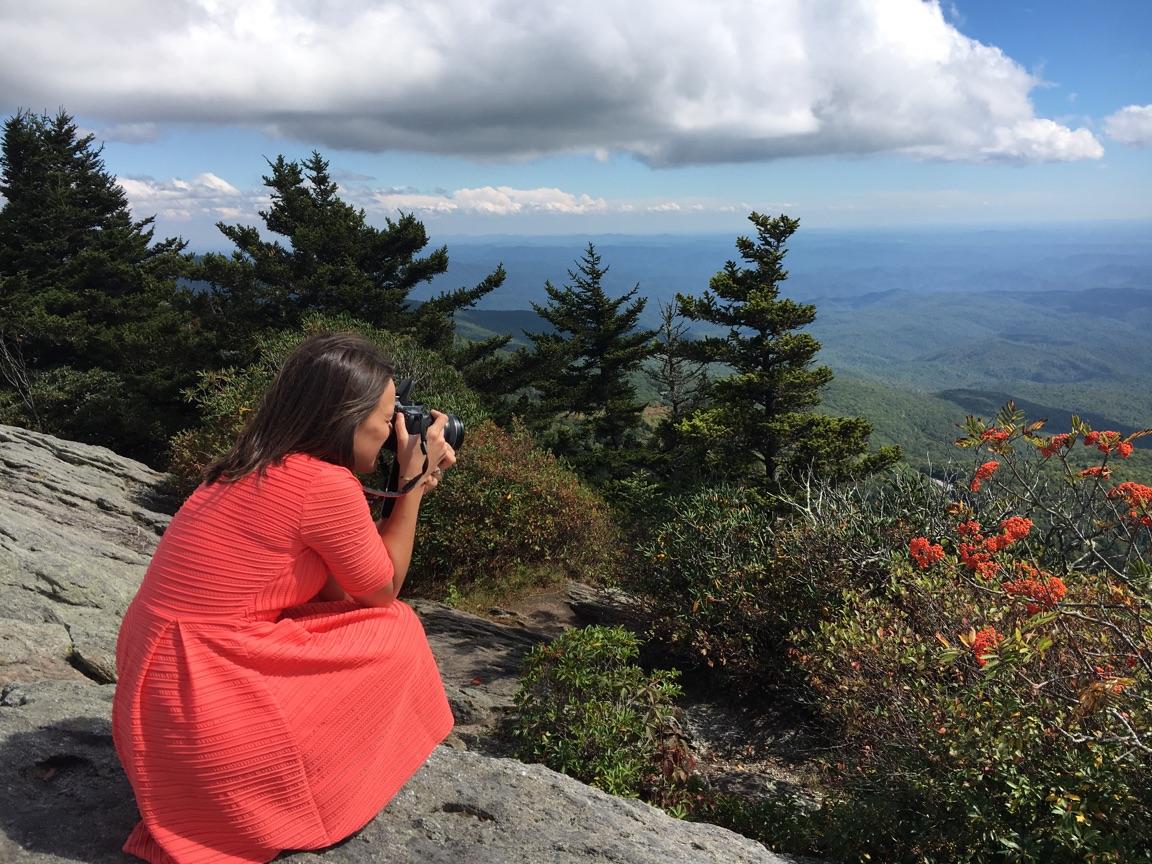 christinerappwx's tweet image. Capturing God's beautiful creation ..... in a dress and heels. 🙂 #workassignment @wsoctv @GrandfatherMtn