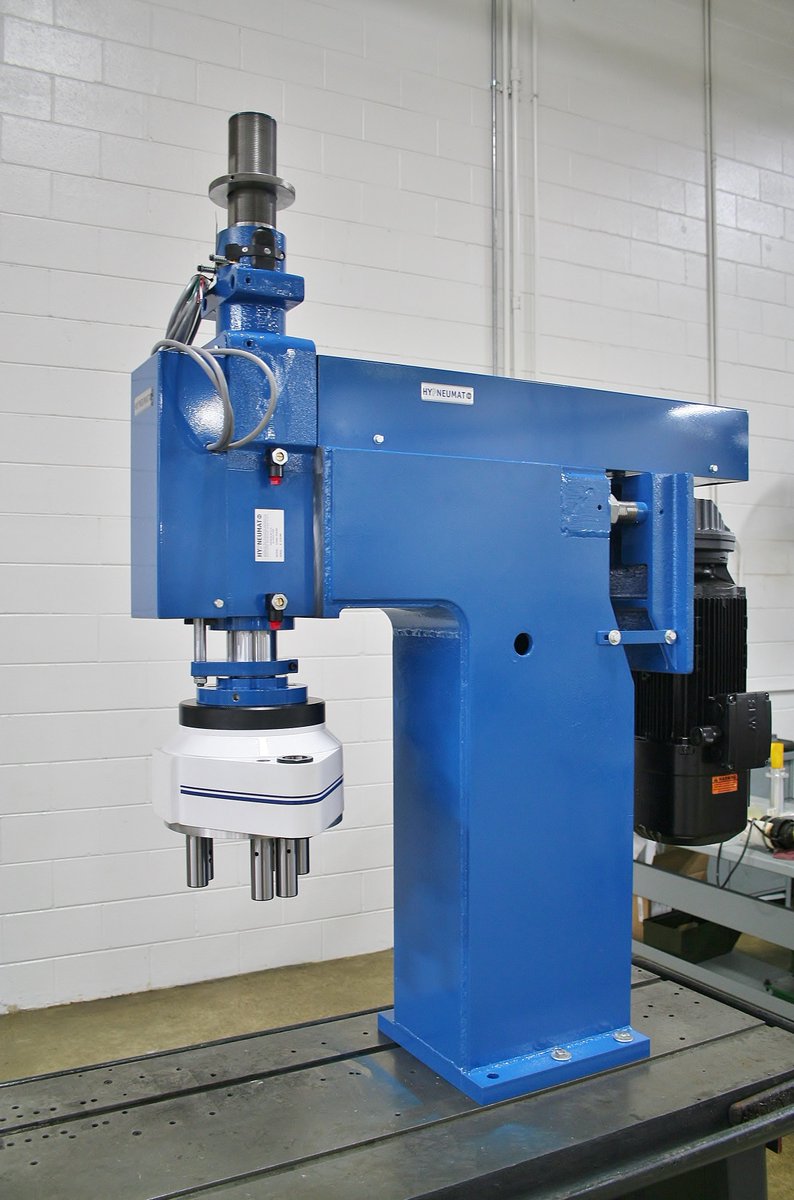 Hypneumat's tweet photo. Lead-Screw Tapper &amp; 6 Spindle Head on vertical column ready for install. This automatic tapping station will roll form 1/4-20 threads. https://t.co/f0epsY5DFq