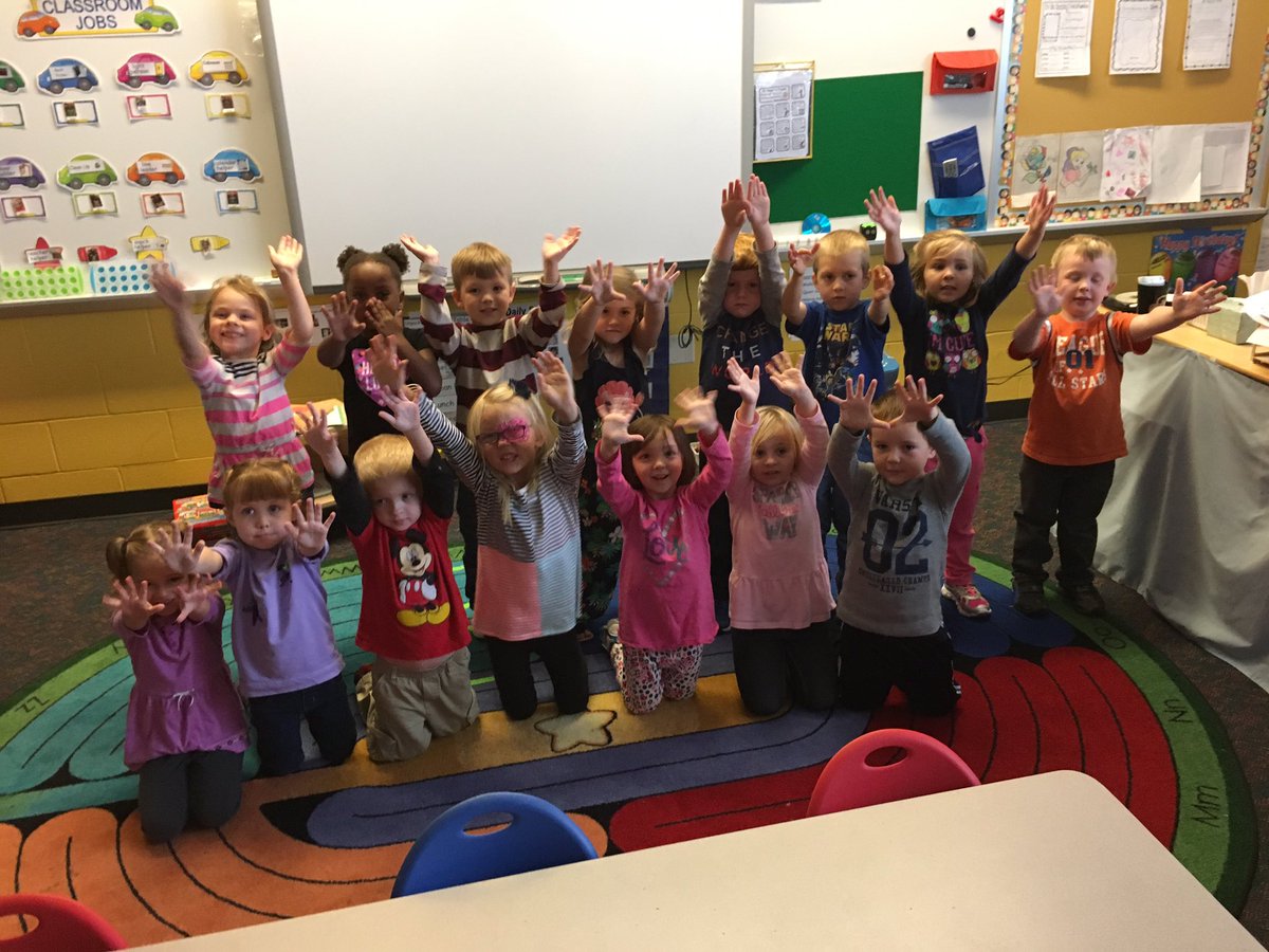 OtsegoPreK's tweet photo. Thank you Wood Co. Health Dept. for teaching us how to keep our hands clean! #OtsegoKnights #preschool #mssara https://t.co/gAojb3yJEP
