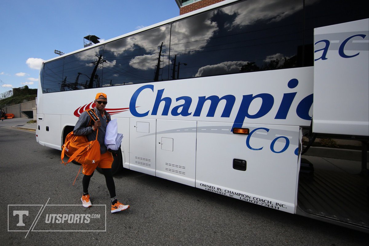 Vol_Photos's tweet image. The Vols are headed south! #BeatUGA #FridayFocus @ESPNCFB