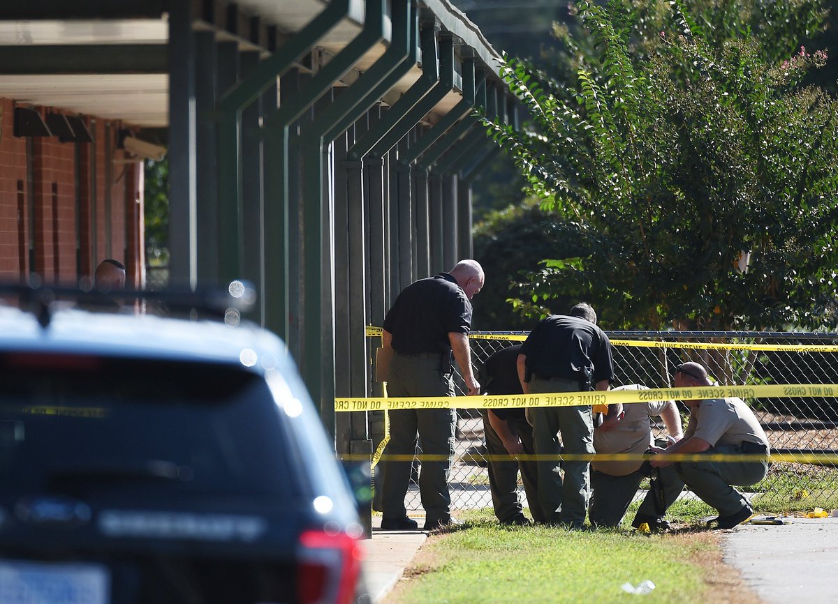 Teen charged with murder of dad, attempted murder in South Carolina school shooting