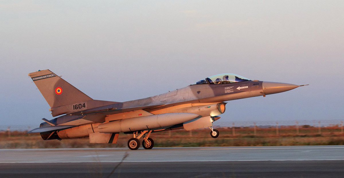 رومانيا تشتري 12 مقاتله F-16 مستعمله  CtnpN-5XgAECllL