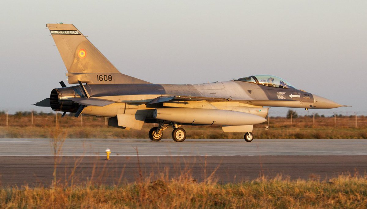 رومانيا تشتري 12 مقاتله F-16 مستعمله  CtnpNJjW8AA5Ze0