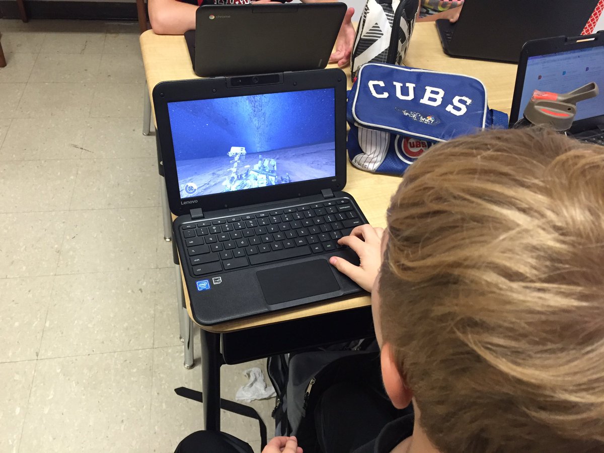 In Science, we are discussing Mars &amp; walking with <a href="/NasaCuriosity/">Curiosity Rover</a> through an interactive website. Love 1-1tech. #triadproud <a href="/TMSCrusaders/">TMSCrusaders</a>