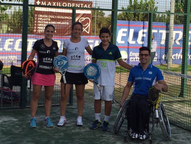 Buen partido con las cracks <a href="/pattytxu/">Patty Llaguno Zielinski</a> <a href="/eliamatri/">Eli Amatriain</a> . Torneo benéfico <a href="/DobleCristal/">Doble Cristal</a> . Grande #Lopez