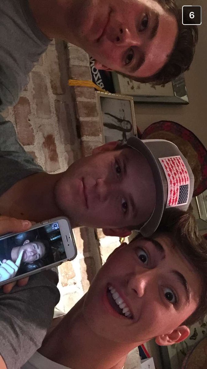 TylerGodfrey02's tweet photo. Happy Birthday!! #Yeeeaaa https://t.co/IDyZwirZLm