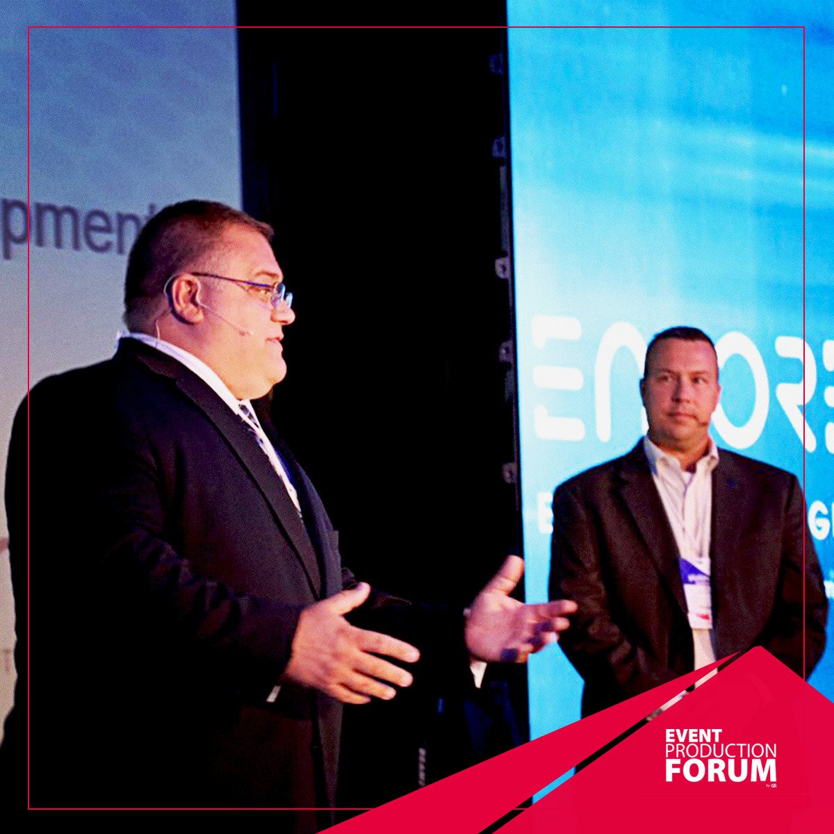 EventProForumMX's tweet photo. Una clave importante para la organización de eventos es el trabajo en equipo: ¡algo muy evidente durante #EventProductionForum 2016! https://t.co/1RcBbfIqiR