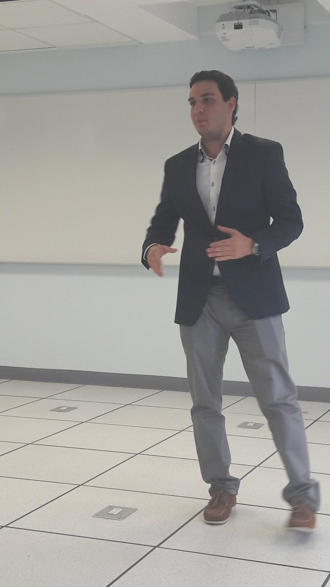 knowyourselftec's tweet photo. Carlos Vázquez. Experiencia en mkt digital, autodidacta de éxito. #KyBy https://t.co/ZeXYAKVUHZ