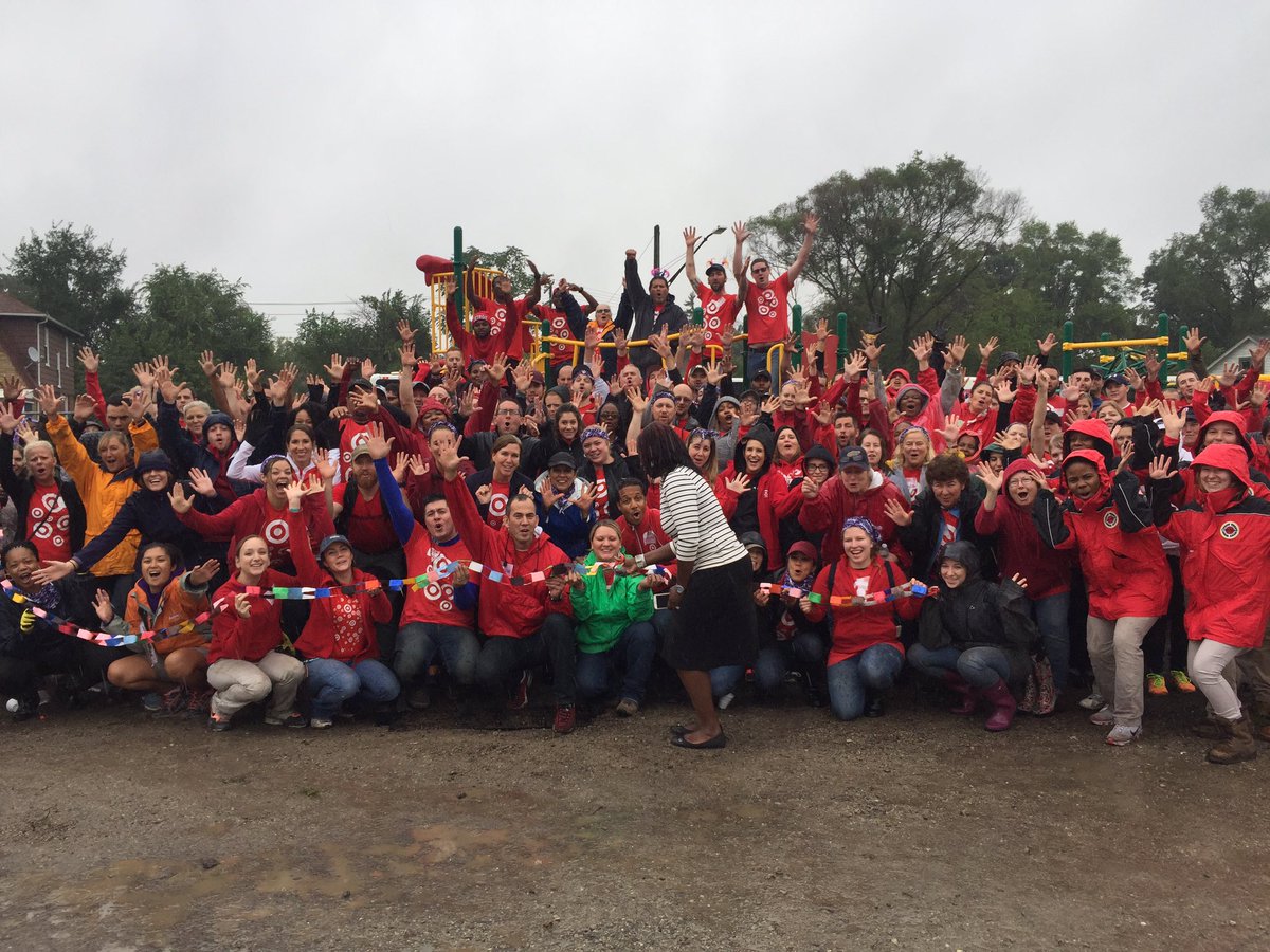 johnp_sheehan's tweet image. A great day at Bethune Academy, Detroit!  Thank you G195 for making recess awesome!  #G195 #playmatters @kaboom