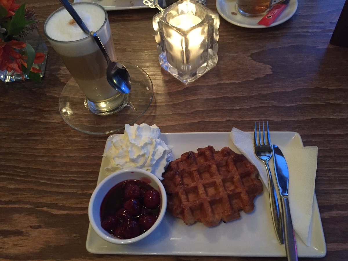 JanMekel's tweet image. Okeee, weekend!!! Jo he🤗