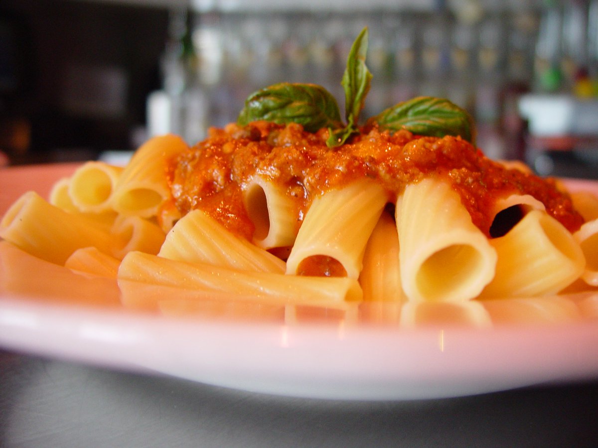 astorianightst's tweet image. Flo&apos;s weekend special:
Rigatoni Alla Cognac! 
Delicious rigatoni pasta with cremini mushrooms, basil and topped with a creamy tomato.