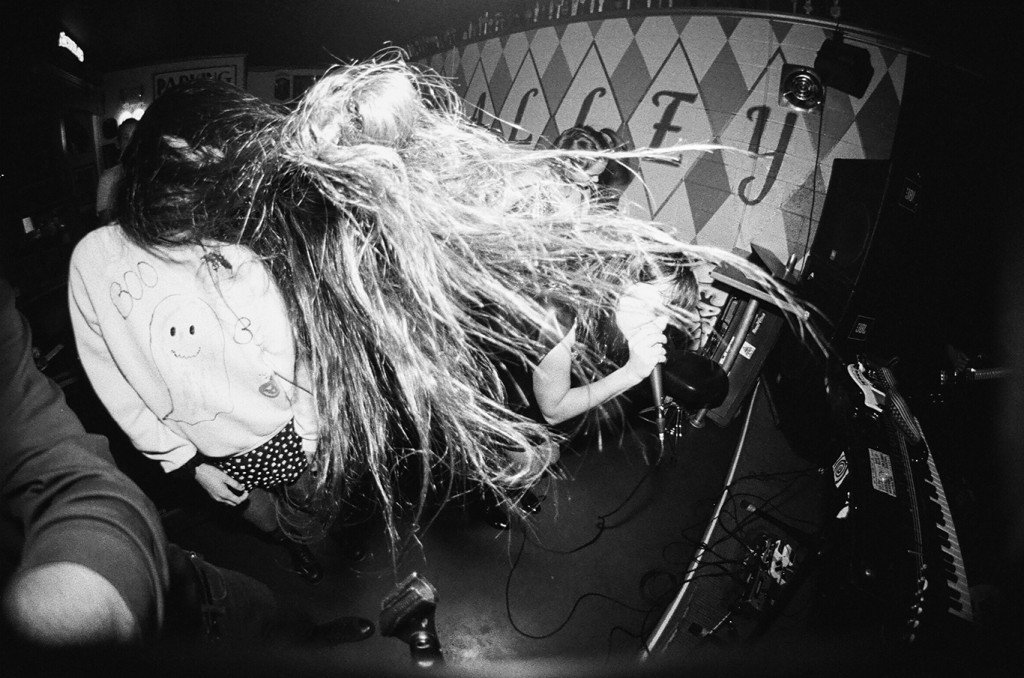 FlauntMagazine's tweet photo. .@MINIVANphoto shares some snaps from life on the road with @Deathvalleygrls https://t.co/vvlRz2DqRn #flauntonline #robotripping https://t.co/gQvjAfC0M1