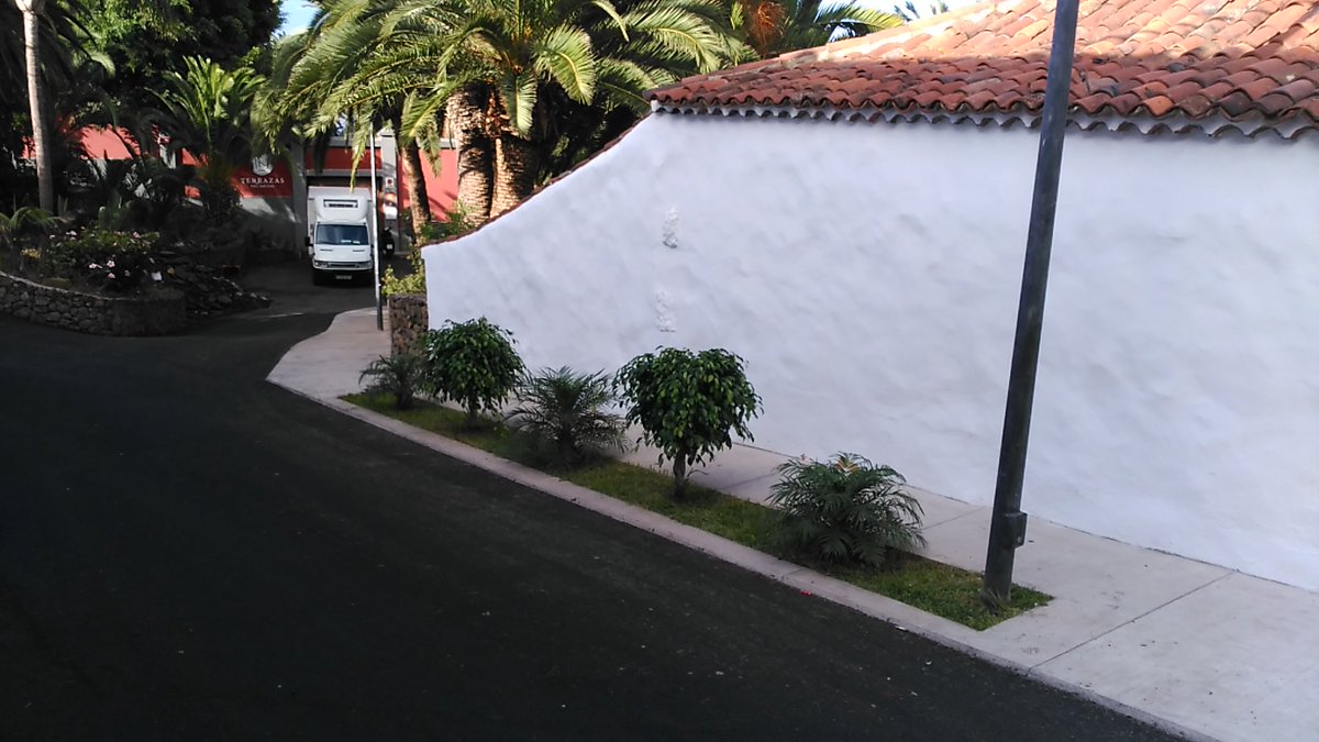webmundolateral's tweet photo. Cerca de 80 mil euros para la repavimentación de diversas vías en El Sauzal | https://t.co/n2c0aIscxY | #Tenerife #ElSauzal #Carreteras https://t.co/dGTcns60Gx