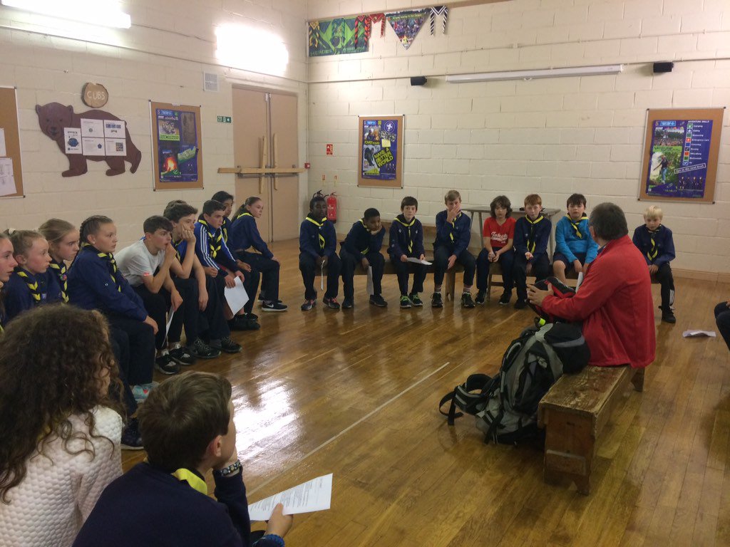 14thDubFriScout's tweet photo. Learning What to pack in a Camp Rucksack #ScoutsIE @ScoutingIreland https://t.co/ldHbbmVdpt