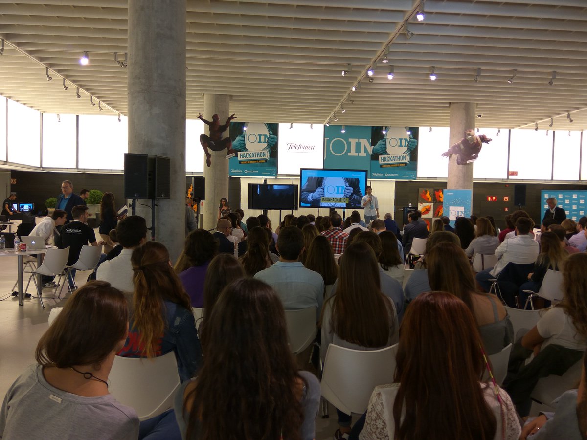 albaluua's tweet photo. Aquí se crean los héroes anónimos #joinhackathon #innovacion #jovenes https://t.co/ogFXJMuNvl