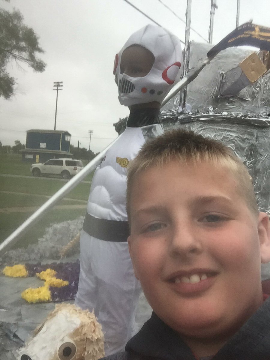 FullyMetalGamin's tweet photo. #CCSpiritSelfie https://t.co/Yoc8c94iyg