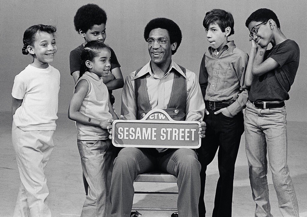 Super70sSports's tweet photo. "Say, do any of you kids know any pharmacists here on Sesame Street? I need some ... medicine." https://t.co/OnNiqlRAMd