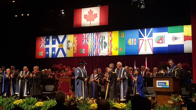 Voir l'image sur Twitter