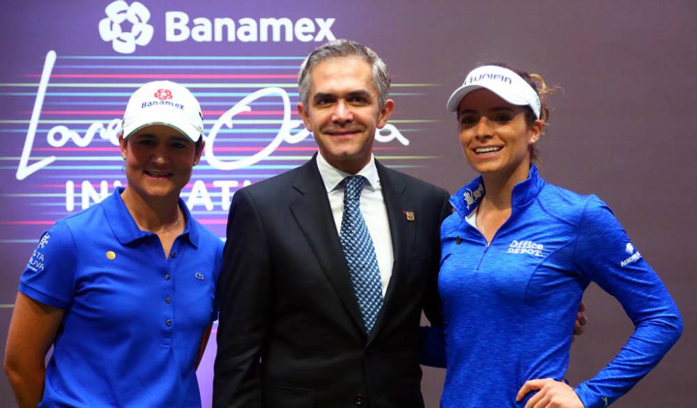 GolfChannelLA's tweet photo. De regreso: Lorena Ochoa anuncia que jugará el @LOIMX 2017 y que participará en el Pro-Am de su torneo este año: https://t.co/sOVqF14iH6 https://t.co/QzvxSRh605