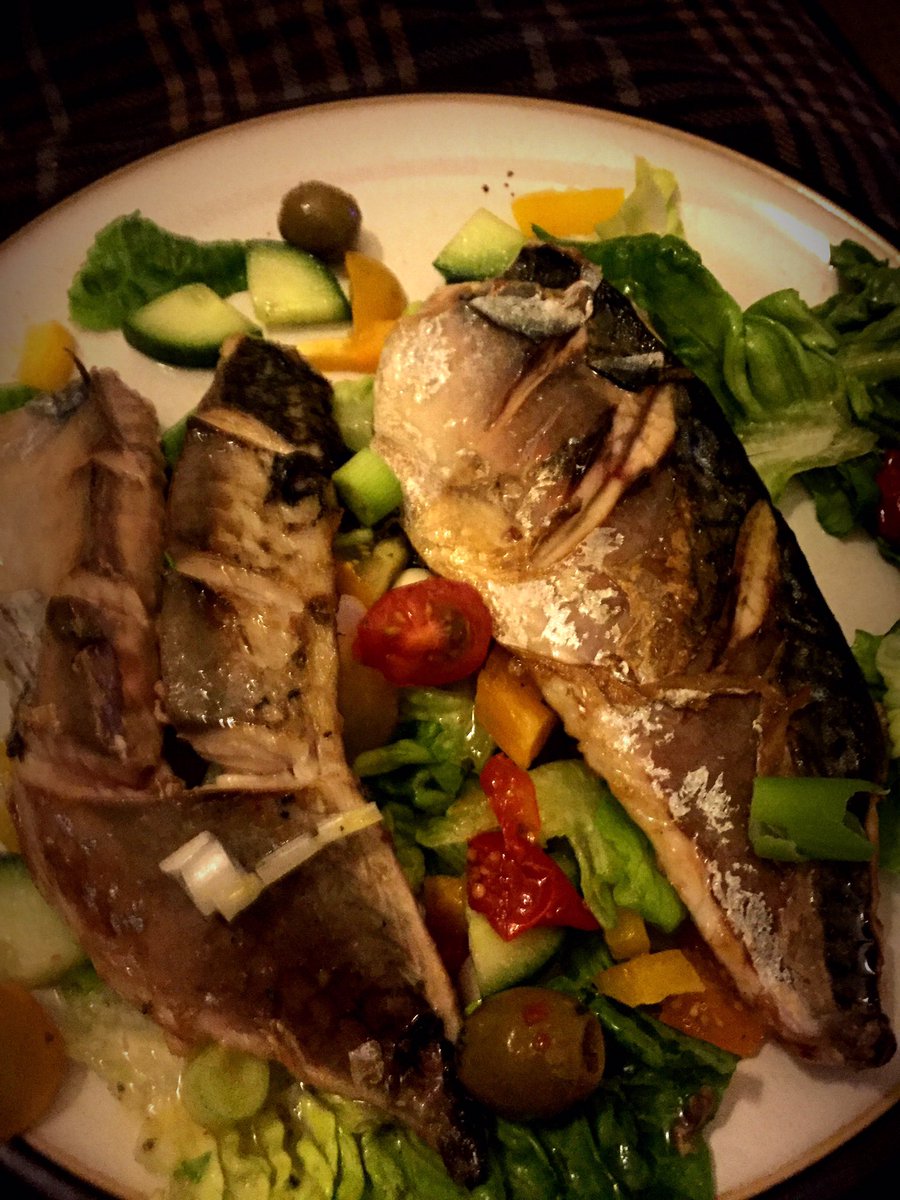 CorinneCaddy's tweet photo. Mackerel fillet salad from #NicktheFish @CanalsideFarm prepared by @RichardCaddy - I'll turn him into a cook yet https://t.co/xjk20Q9rhZ