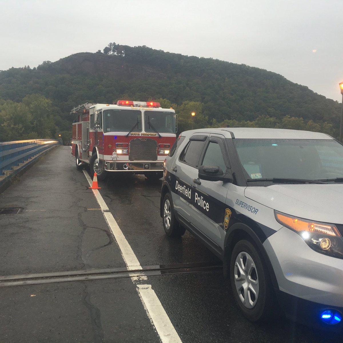 4 car crash over the line in Sundeland major back up on 116