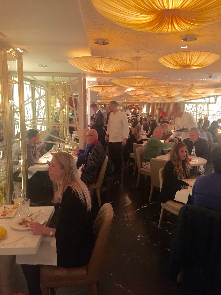 AldoZilli's tweet photo. What a night #GreatPeople #Newrestaurant @SanCarlo_Fumo #London https://t.co/iYWfRy0YAN