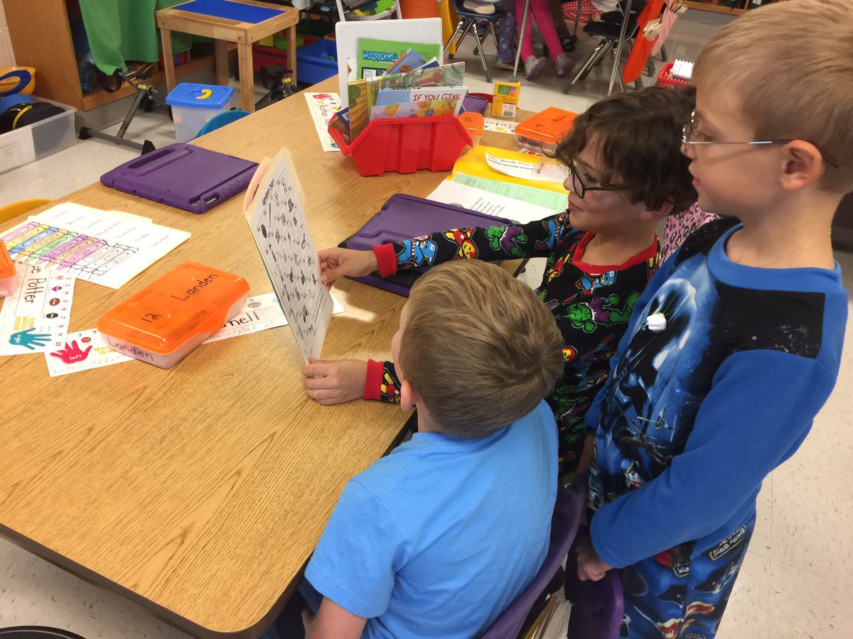 Thanks 3rd grade reading buddies for helping us with our letters and sight words! #emmakdoub #readingbuddies #wcpsmd