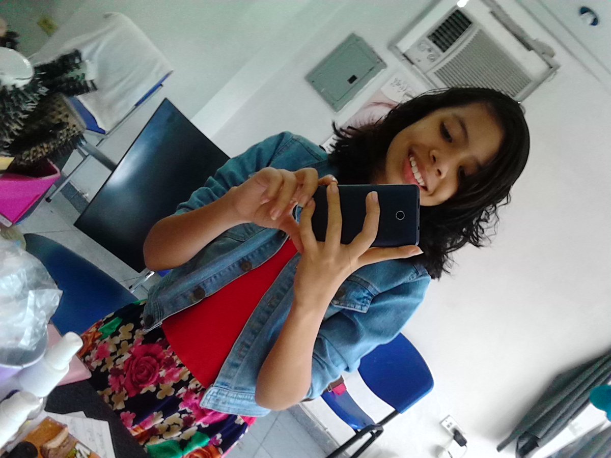 Jaly_Go's tweet photo. #Me Cortaron
#MyHair https://t.co/5fr044nblE
