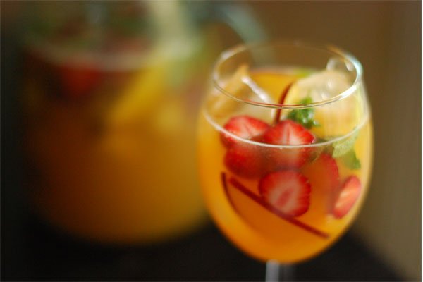 astorianightst's tweet image. Flo&apos;s Weekend Specials are here! Come try our special Sangria! 
Come @floloungerestaurant