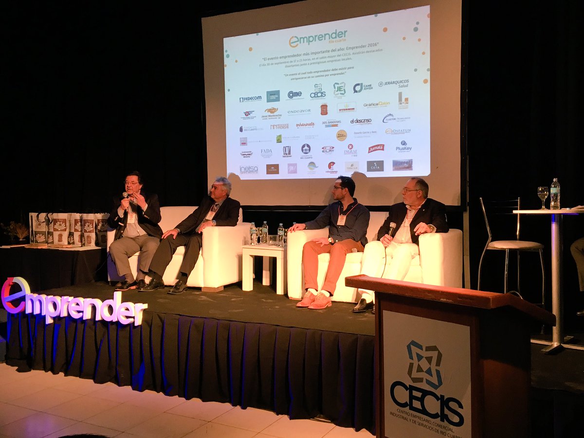 JECECIS's tweet photo. #Ahora en el Panel Local #rioCuarto hablan Carlos Carossio, Atilio Lunardi y Raúl y Juan Enrico #Emprender2016 https://t.co/mL0mVDpdZW