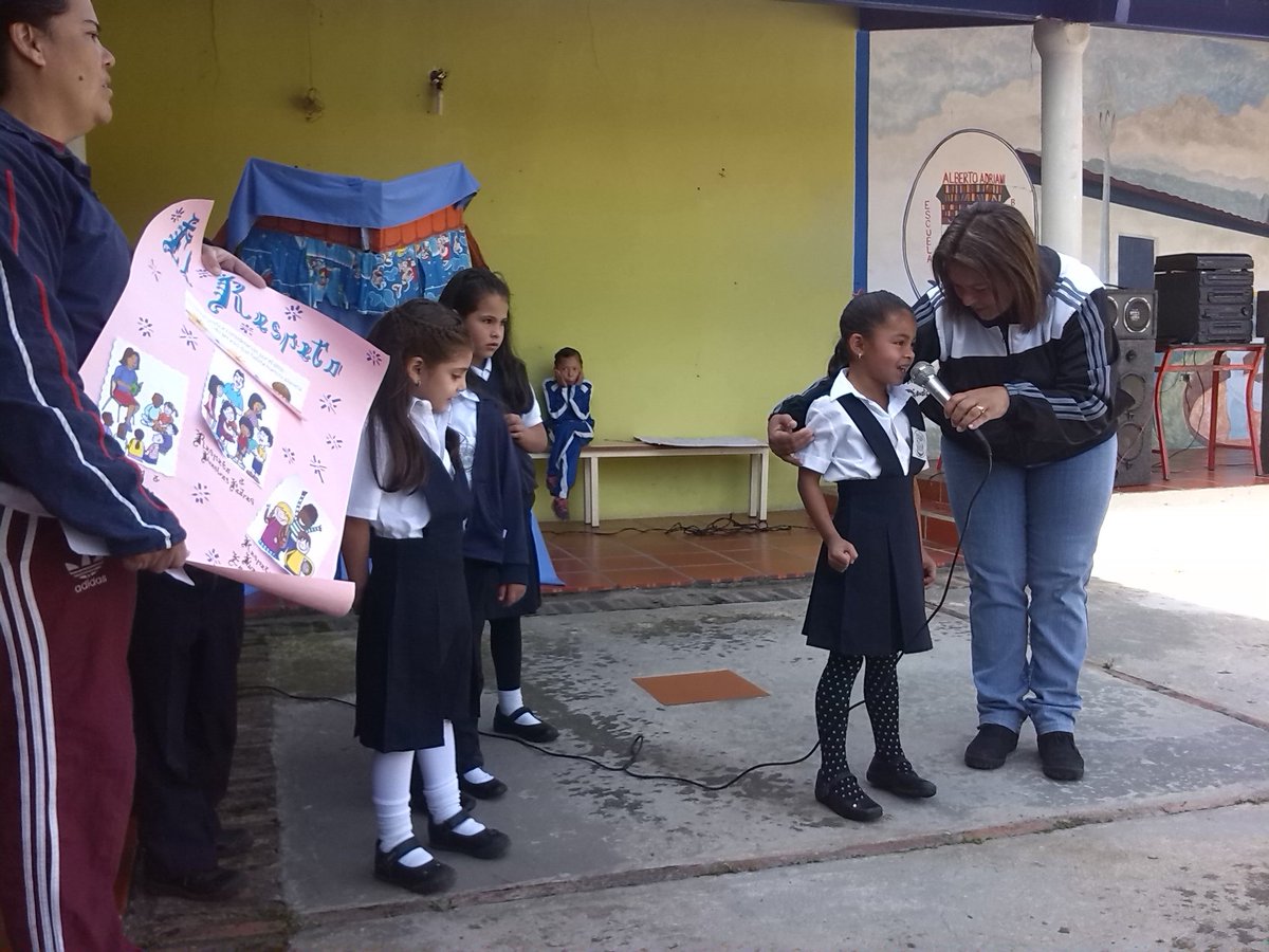UENAADRIANI_Jau's tweet photo. Esta 1ra semana de clases, nuestros estudiantes disfrutaron de actividades especiales. @SalaSjauregui @SilvaEleazarL https://t.co/i5QsUQ2WYx
