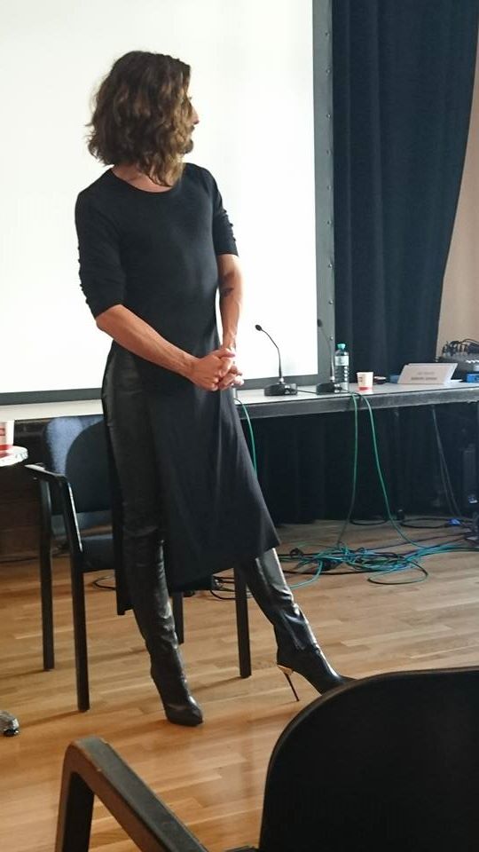 CarinaZucchera's tweet photo. Conchita Wurst at @Waves_Vienna 30/9/16
Waves #Festival #Vienna
#waves16 #WUK #conference #talk #music #songwriting https://t.co/Nf56oaZIJw